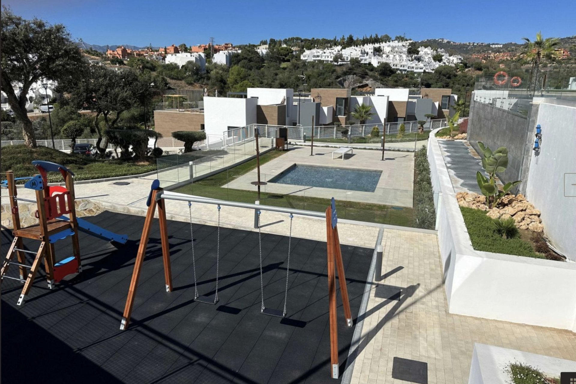 Resale - Apartment - Penthouse - Marbella - Cabopino