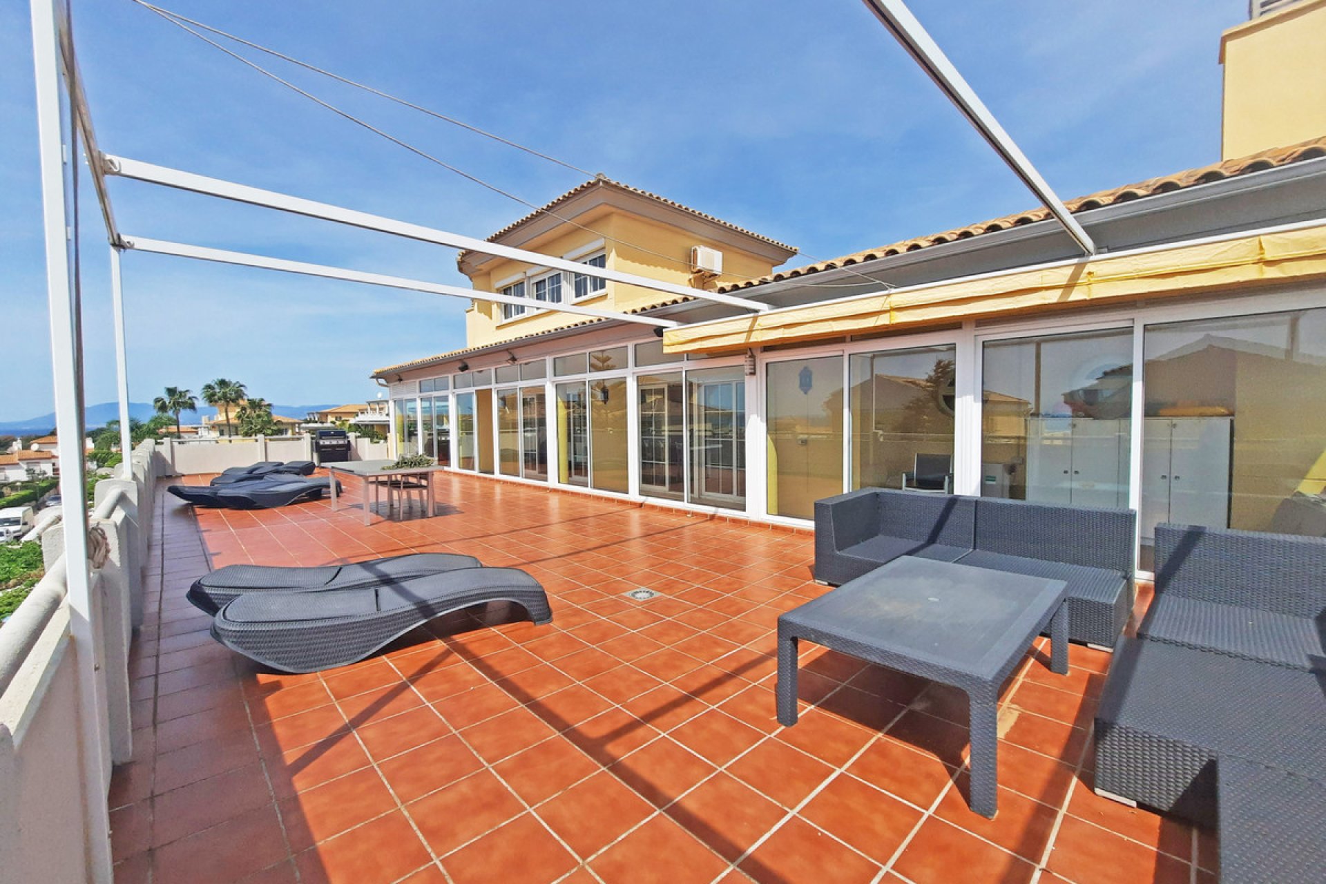 Resale - Apartment - Penthouse - Marbella - Cabopino