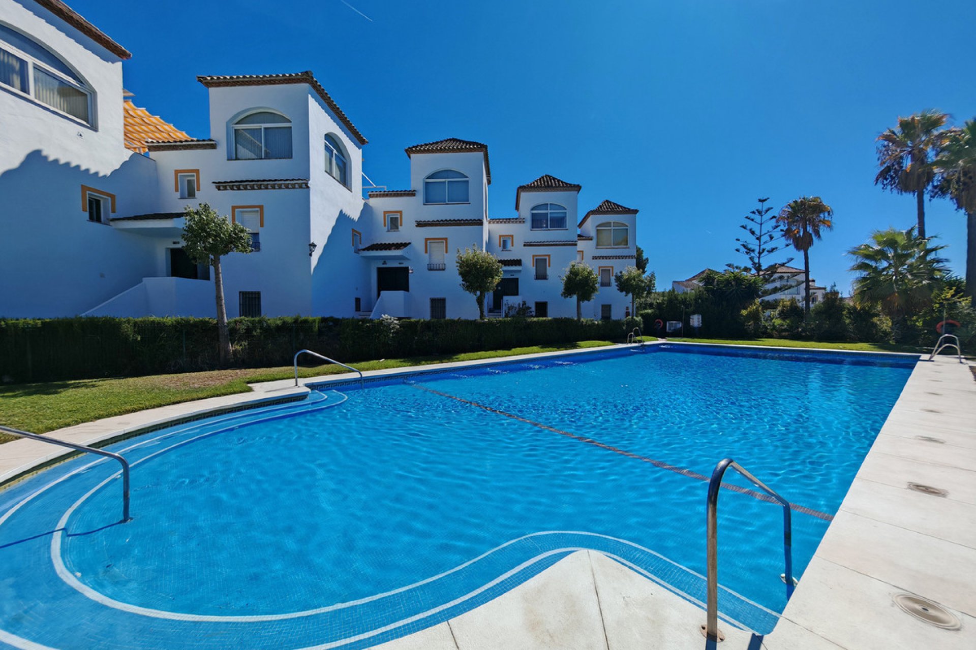 Resale - Apartment - Penthouse - Marbella - Costabella
