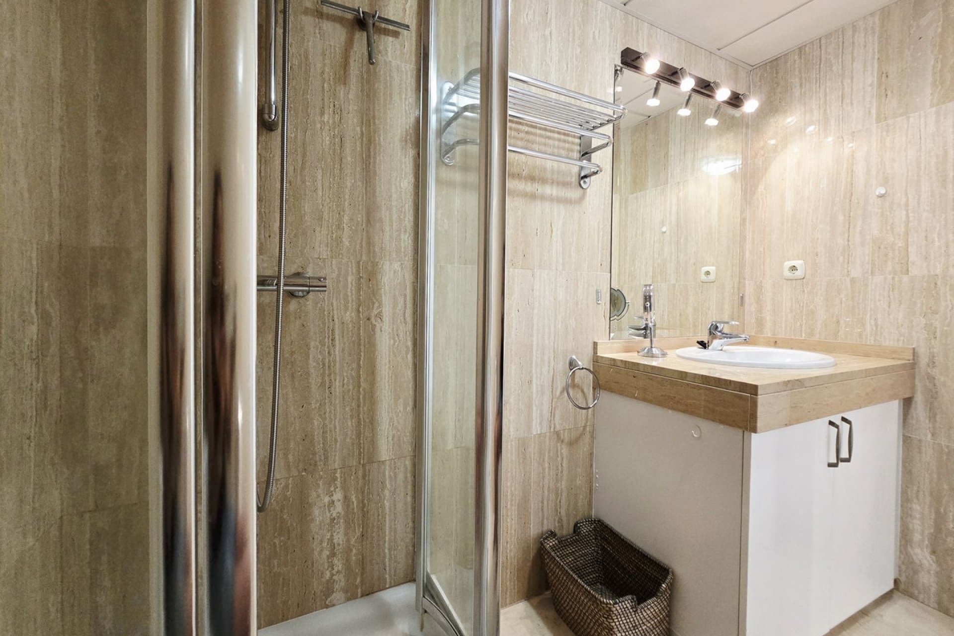 Resale - Apartment - Penthouse - Marbella - Elviria