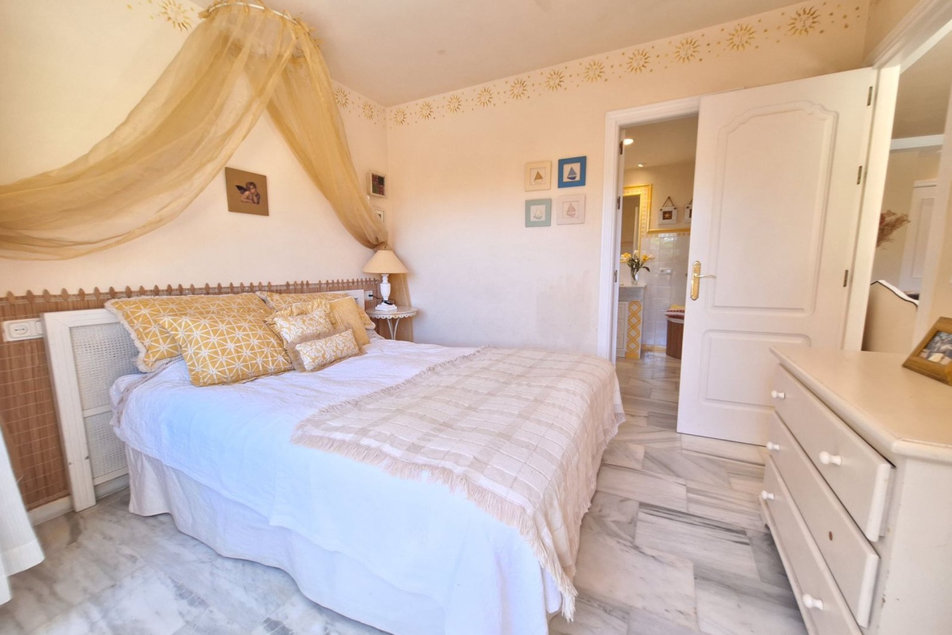 Resale - Apartment - Penthouse - Marbella - Elviria