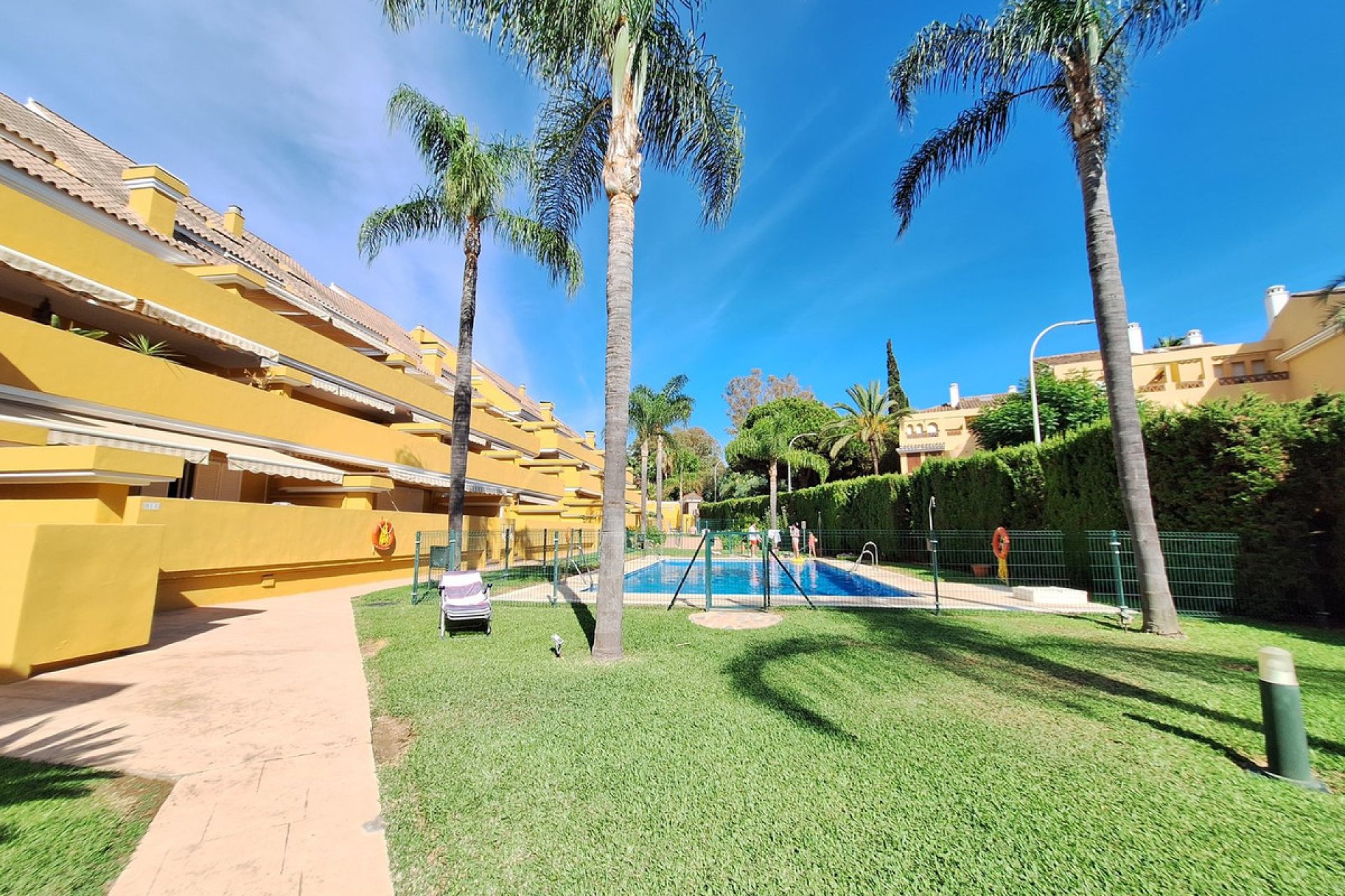 Resale - Apartment - Penthouse - Marbella - Elviria