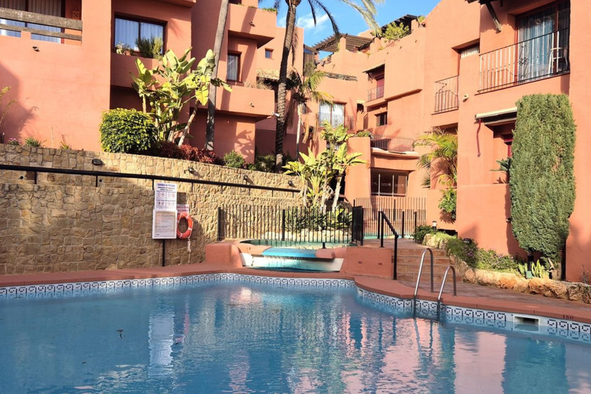 Resale - Apartment - Penthouse - Marbella - Elviria