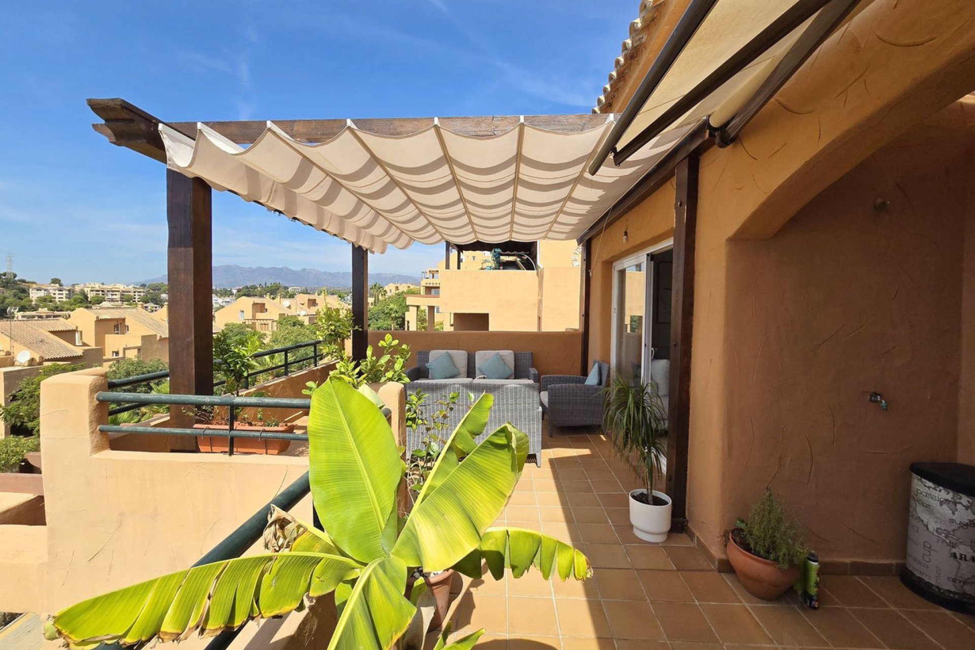 Resale - Apartment - Penthouse - Marbella - Elviria