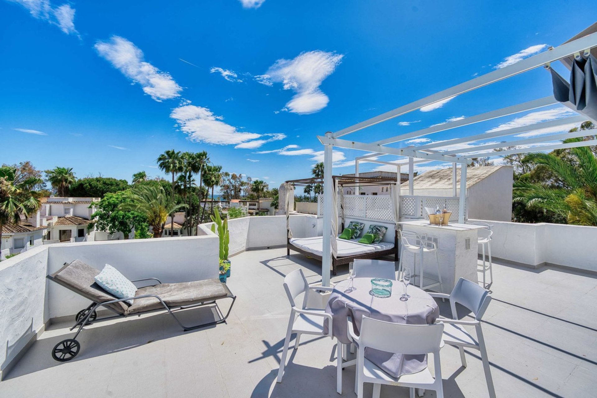 Resale - Apartment - Penthouse - Marbella - Elviria