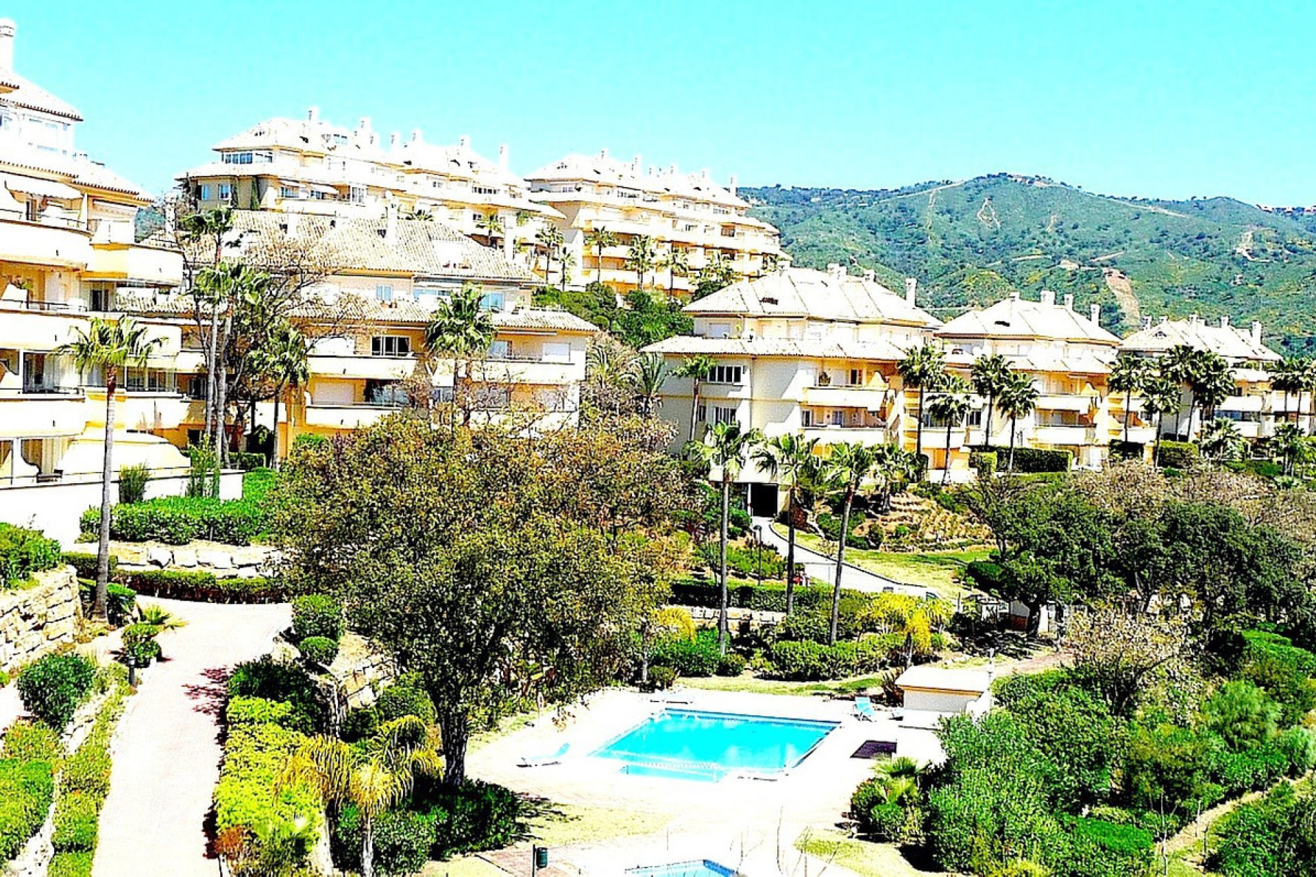 Resale - Apartment - Penthouse - Marbella - Elviria