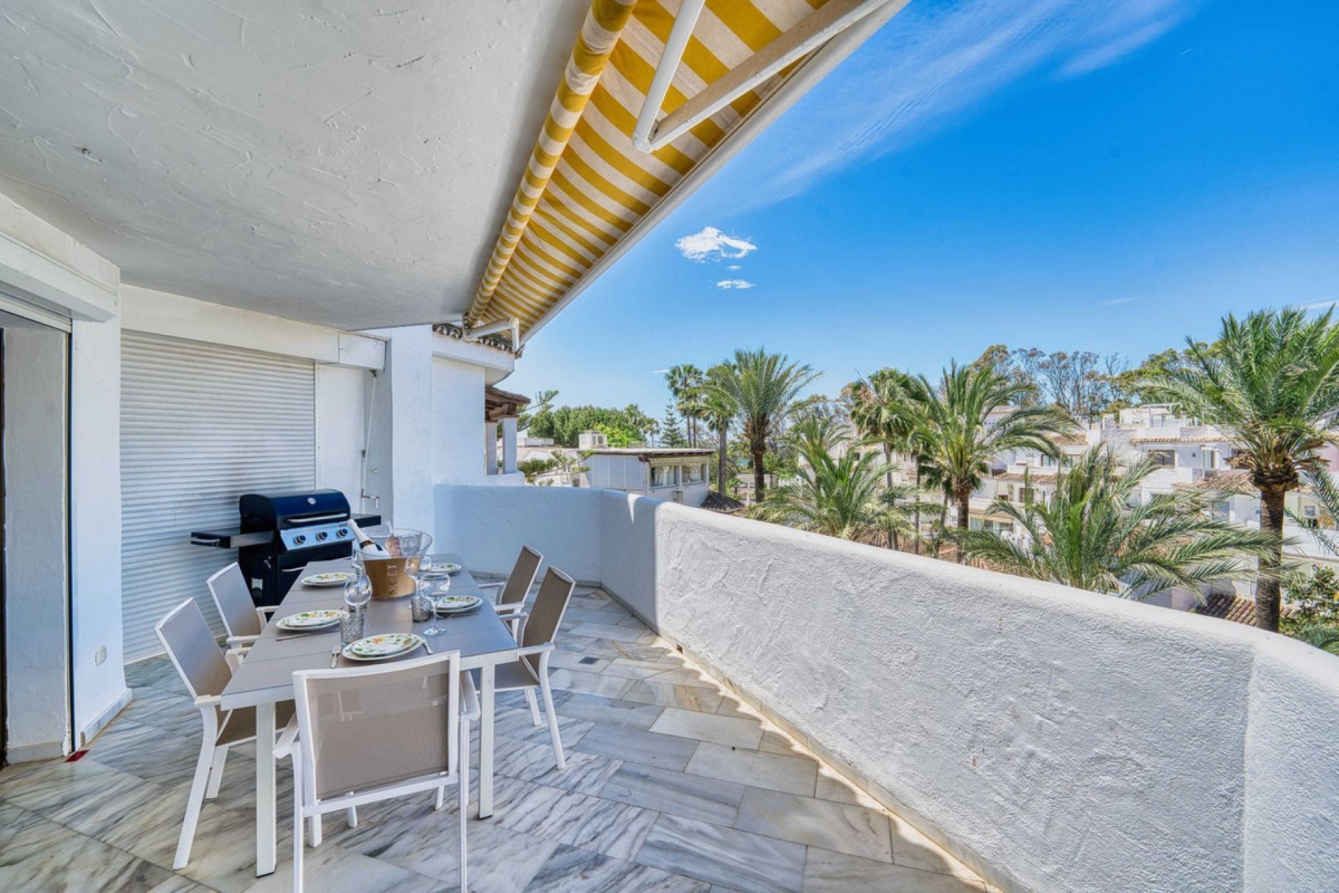 Resale - Apartment - Penthouse - Marbella - Elviria