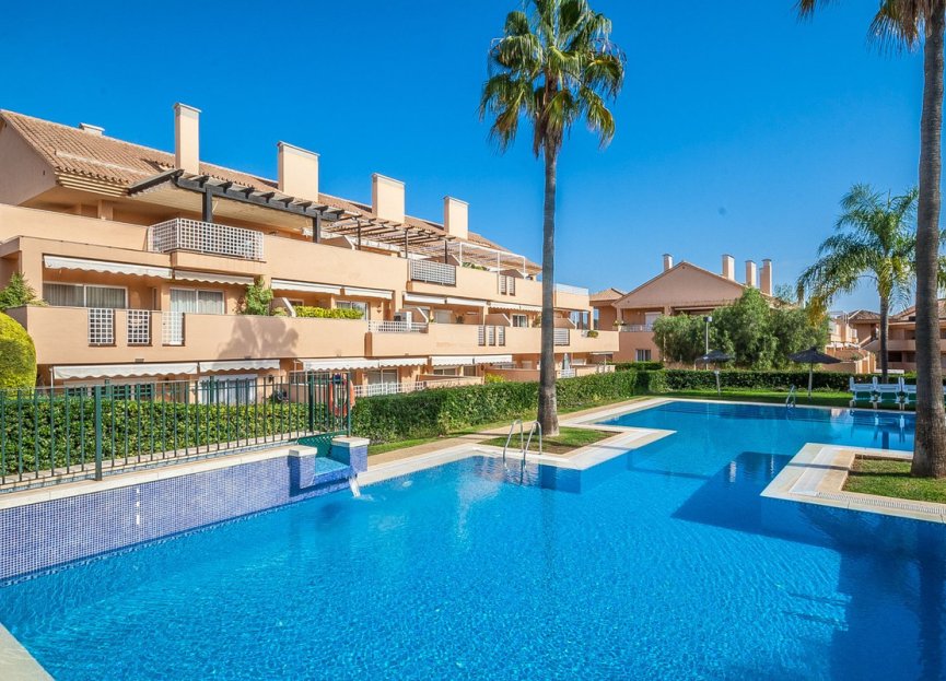 Resale - Apartment - Penthouse - Marbella - Elviria