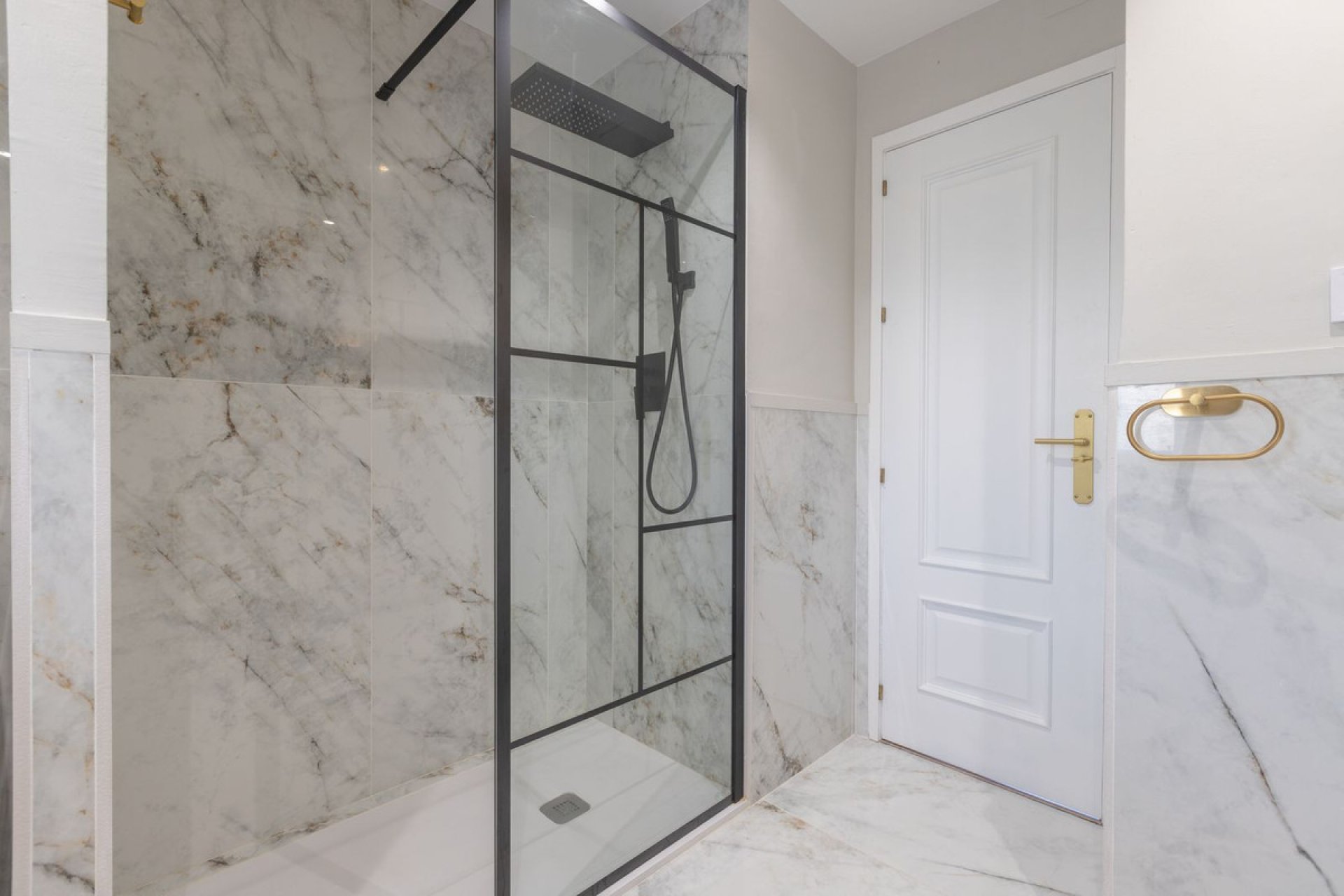 Resale - Apartment - Penthouse - Marbella - Elviria