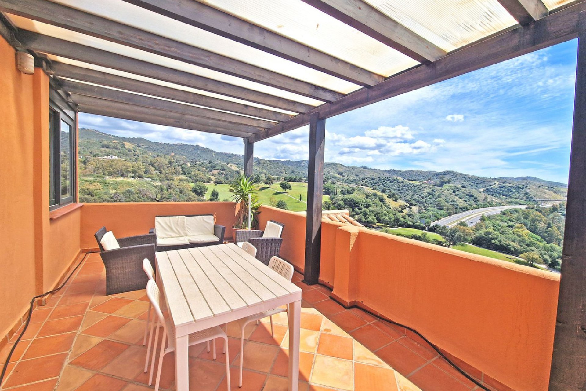 Resale - Apartment - Penthouse - Marbella - Elviria