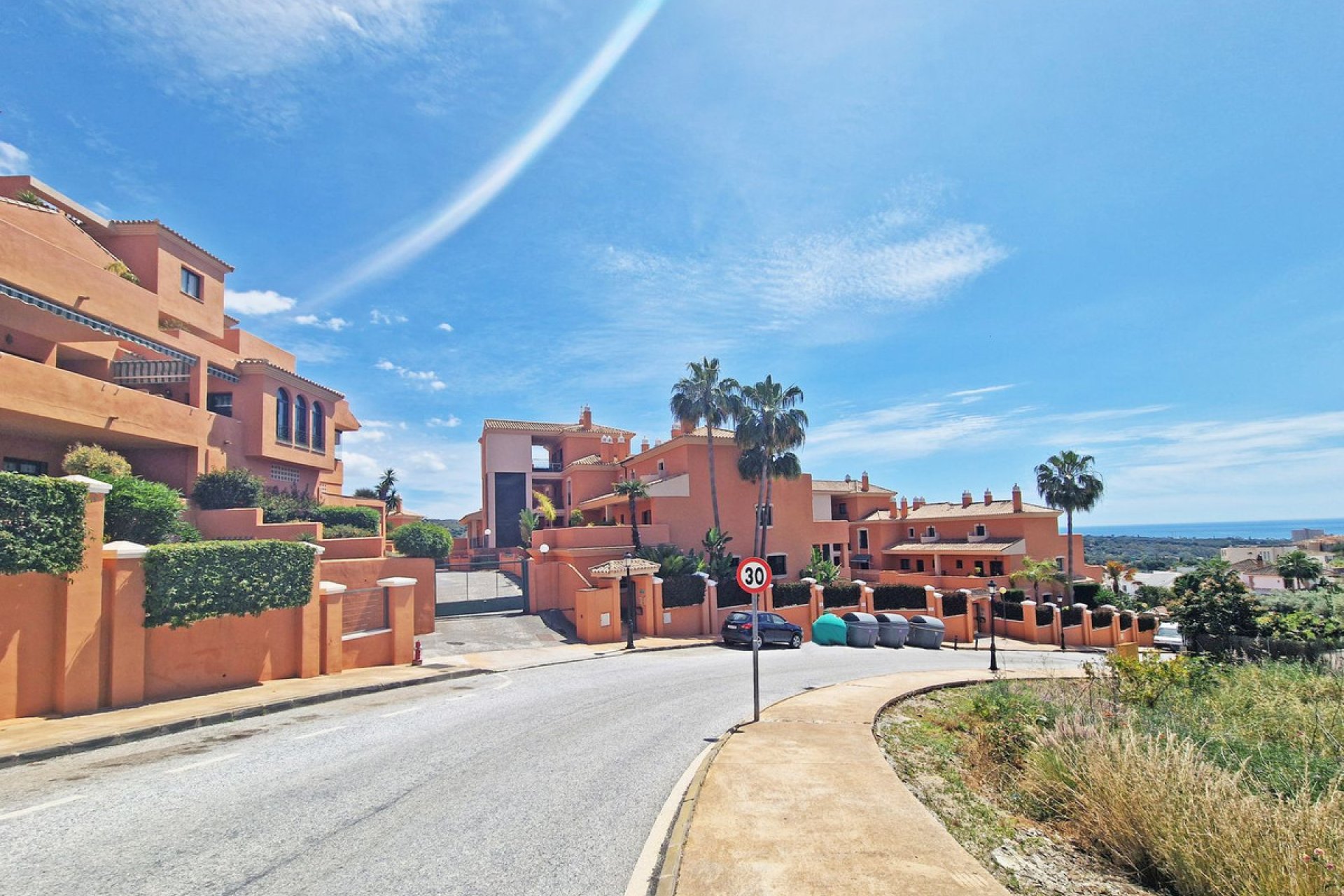 Resale - Apartment - Penthouse - Marbella - Elviria