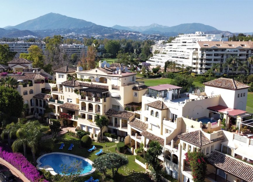 Resale - Apartment - Penthouse - Marbella - Guadalmina Alta