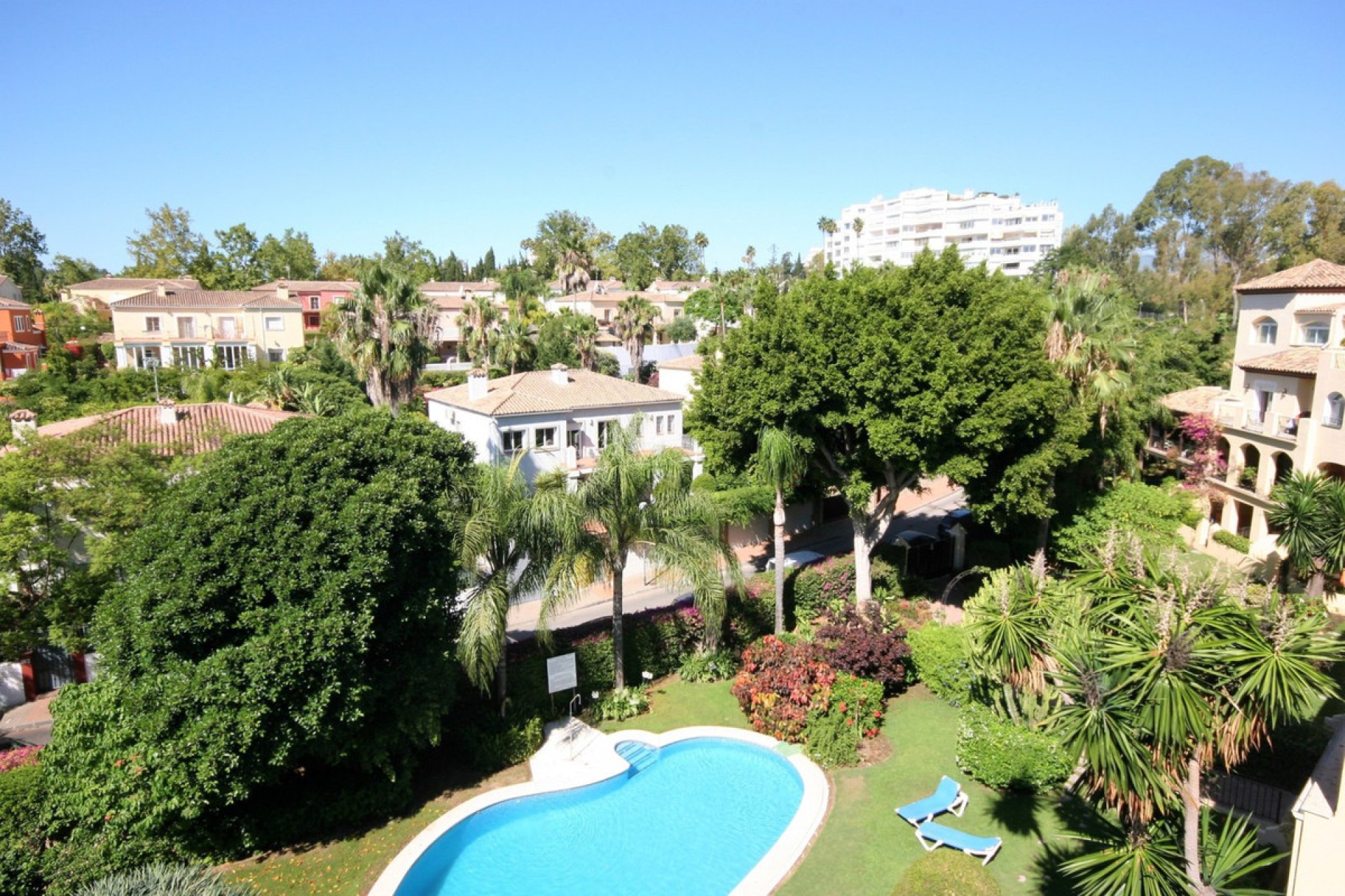 Resale - Apartment - Penthouse - Marbella - Guadalmina Alta