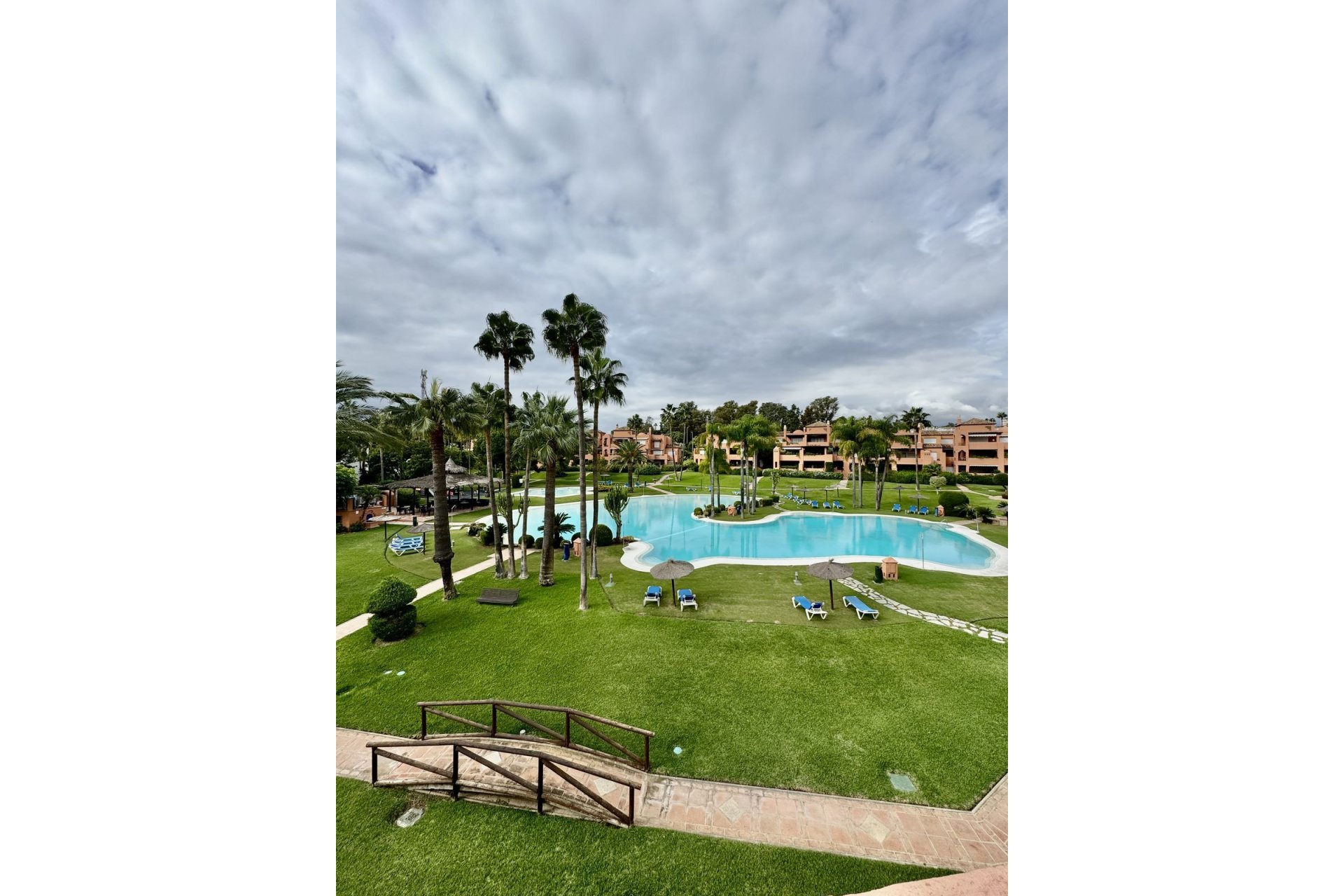 Resale - Apartment - Penthouse - Marbella - Guadalmina Baja