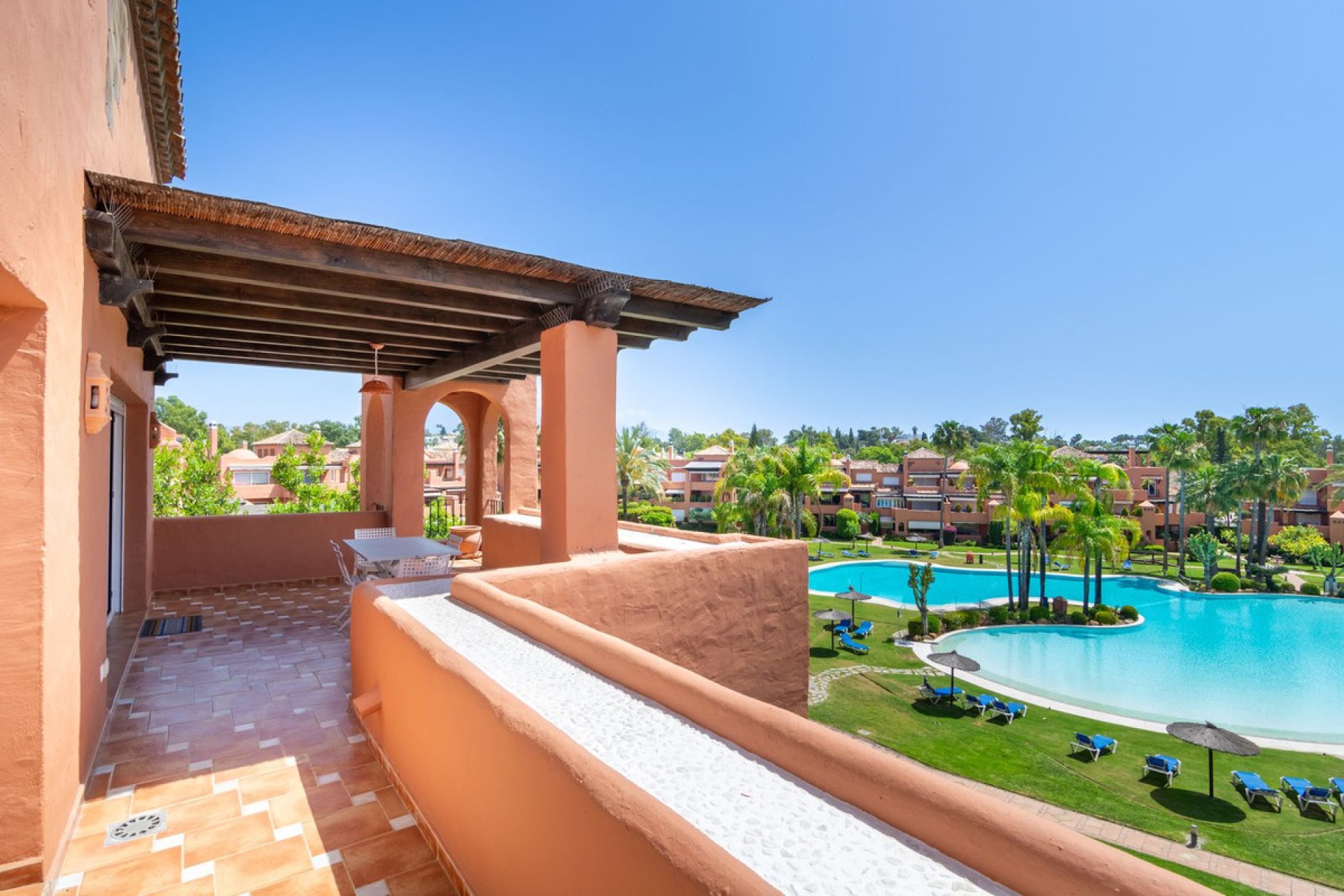 Resale - Apartment - Penthouse - Marbella - Guadalmina Baja