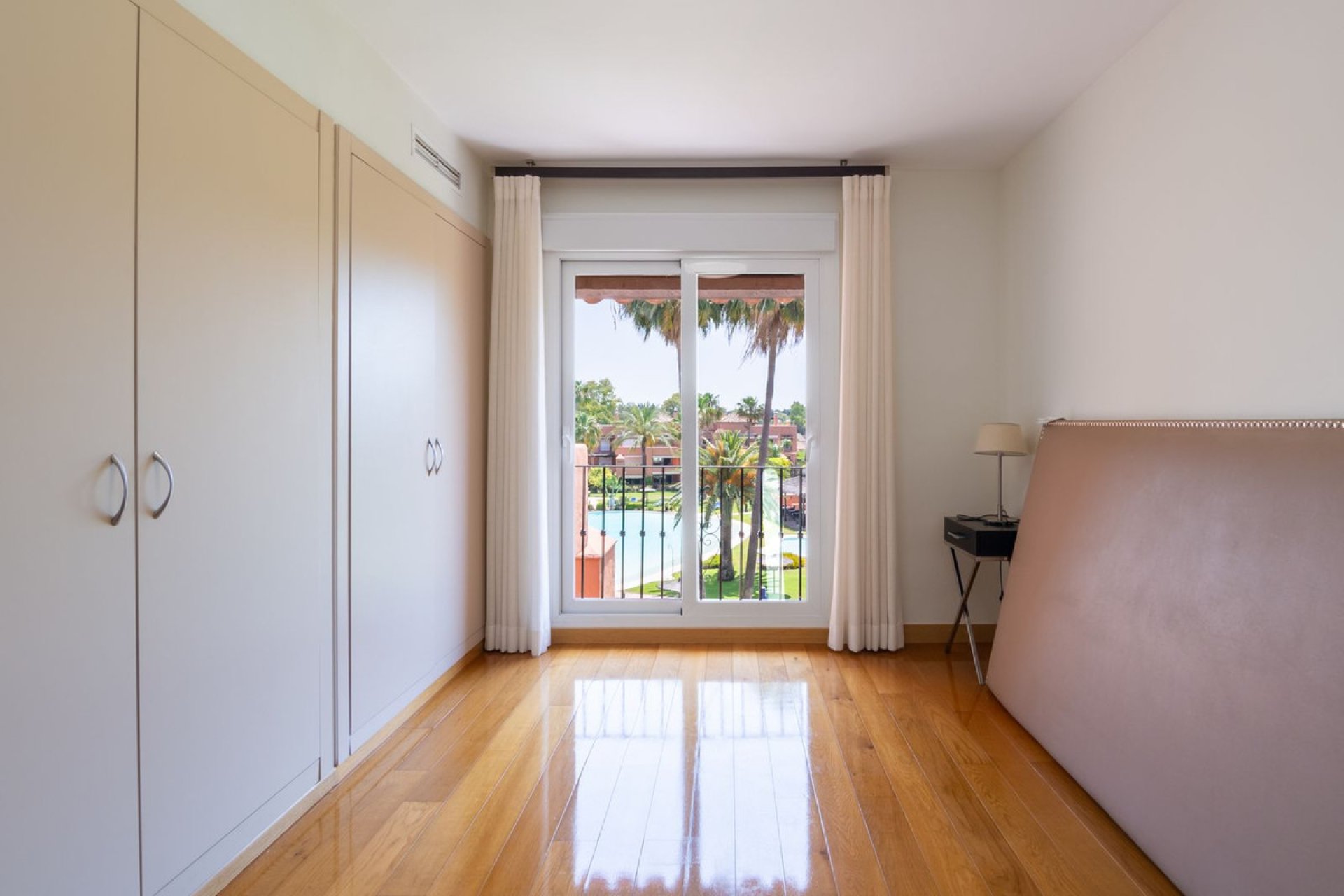 Resale - Apartment - Penthouse - Marbella - Guadalmina Baja