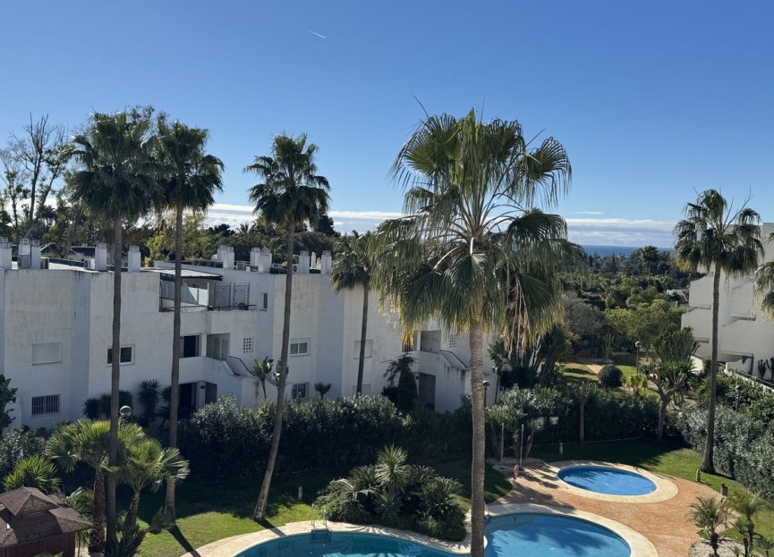 Resale - Apartment - Penthouse - Marbella - Guadalmina Baja