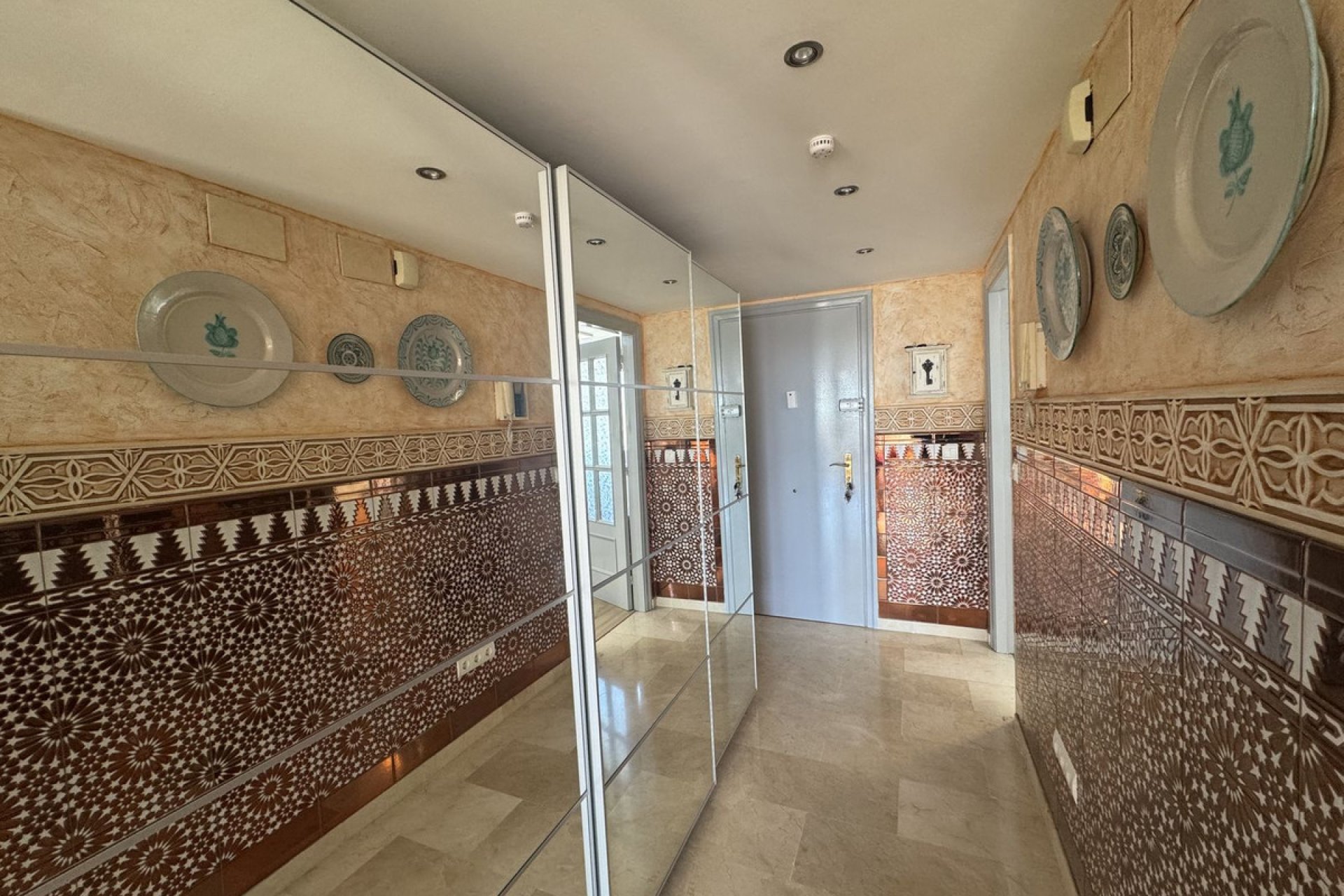 Resale - Apartment - Penthouse - Marbella - Guadalmina Baja