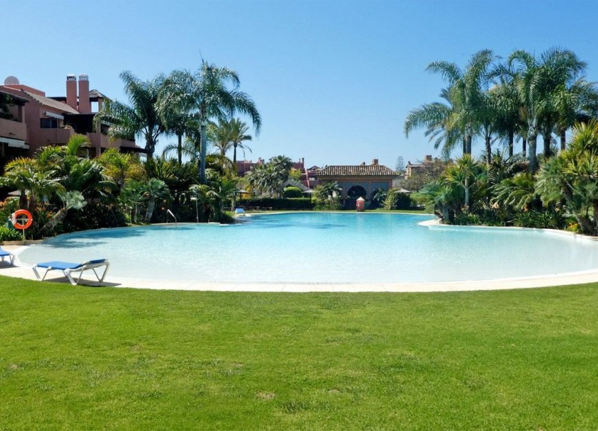 Resale - Apartment - Penthouse - Marbella - Guadalmina Baja