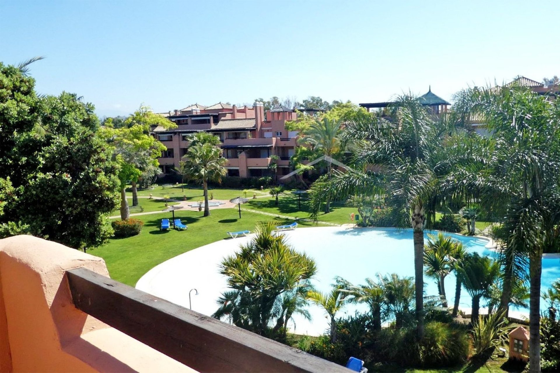 Resale - Apartment - Penthouse - Marbella - Guadalmina Baja
