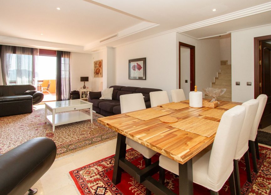 Resale - Apartment - Penthouse - Marbella - La Mairena