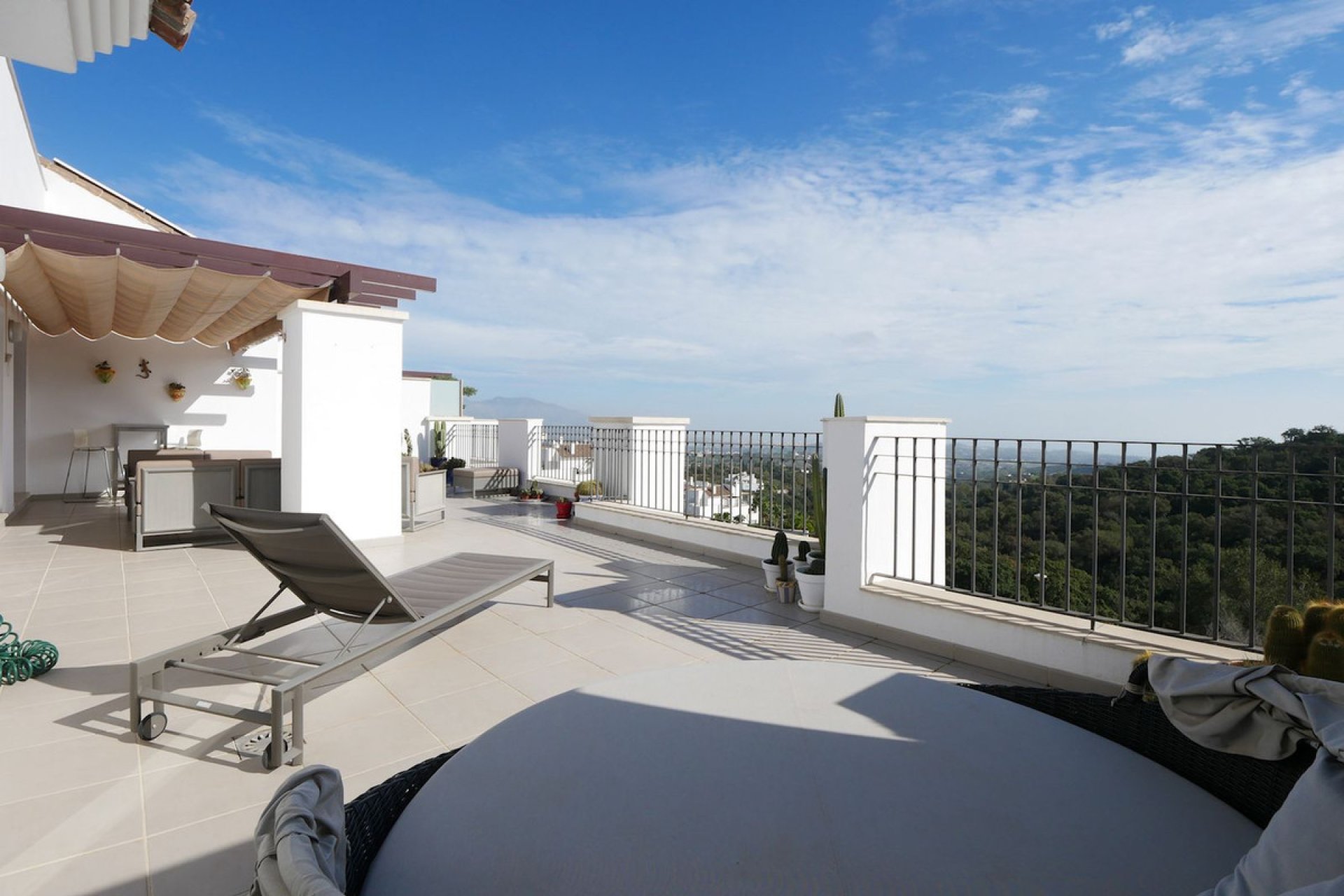 Resale - Apartment - Penthouse - Marbella - La Mairena