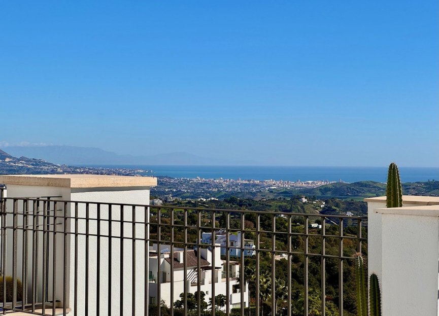 Resale - Apartment - Penthouse - Marbella - La Mairena