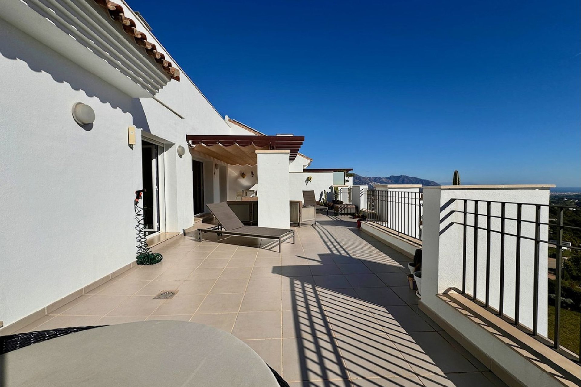 Resale - Apartment - Penthouse - Marbella - La Mairena