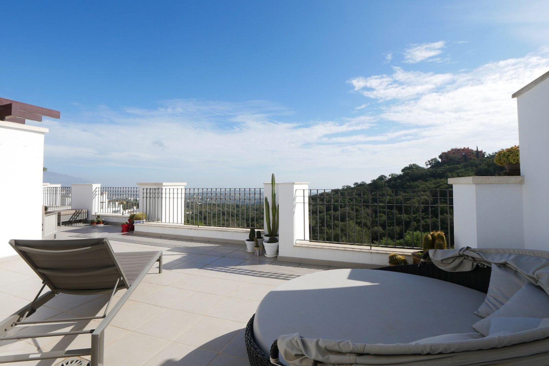 Resale - Apartment - Penthouse - Marbella - La Mairena