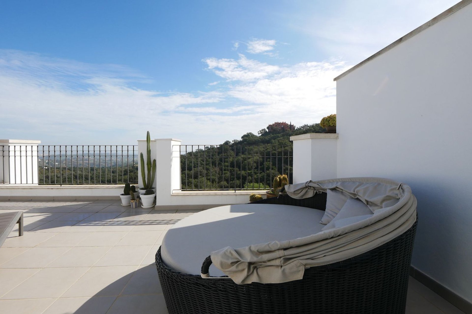 Resale - Apartment - Penthouse - Marbella - La Mairena