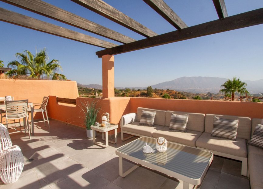 Resale - Apartment - Penthouse - Marbella - La Mairena