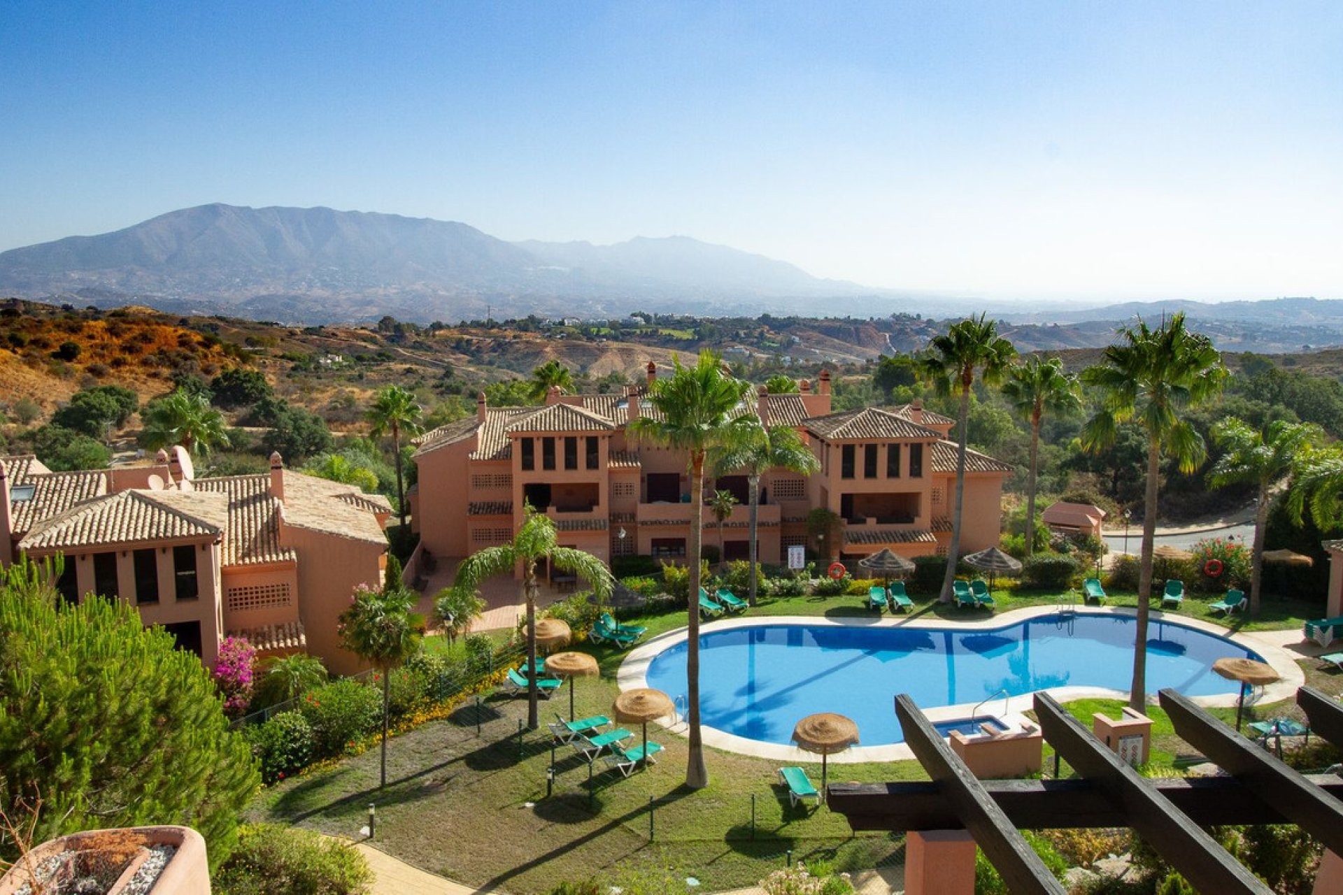 Resale - Apartment - Penthouse - Marbella - La Mairena