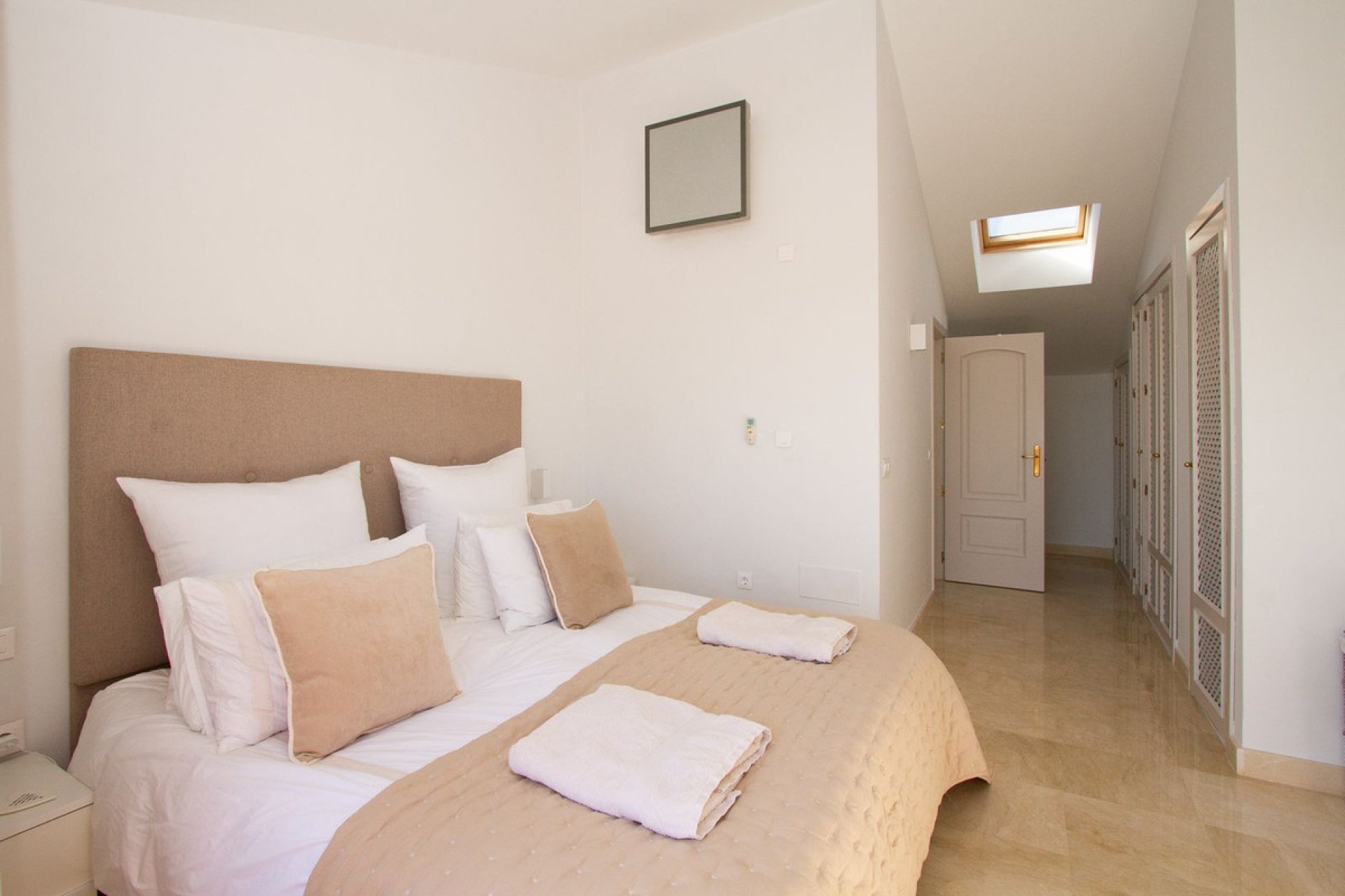 Resale - Apartment - Penthouse - Marbella - La Mairena