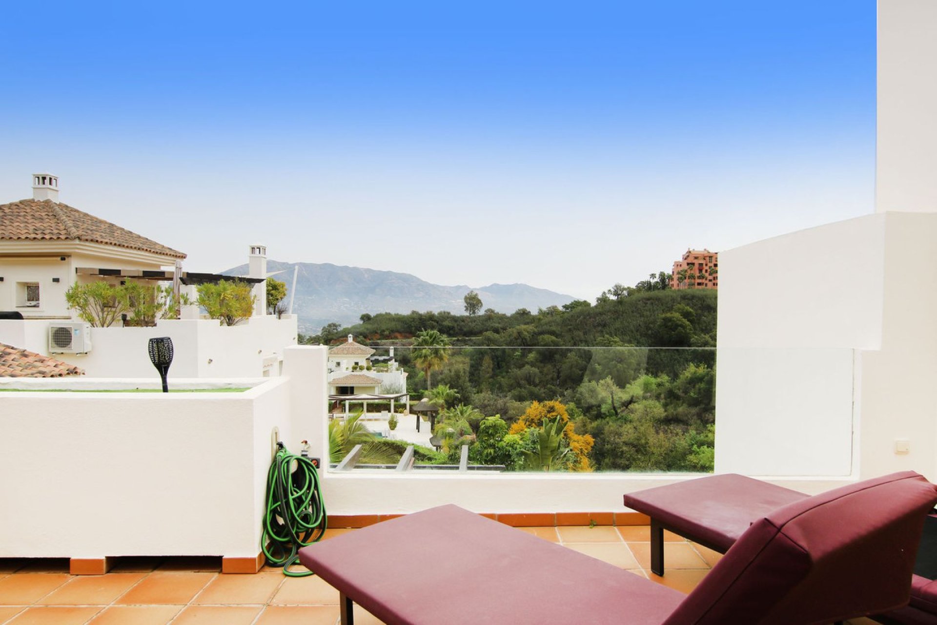 Resale - Apartment - Penthouse - Marbella - La Mairena