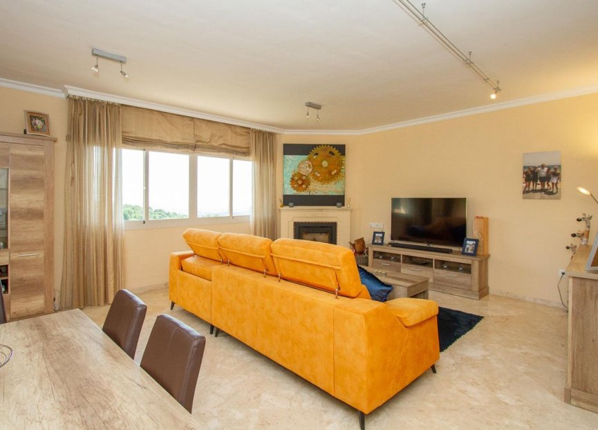 Resale - Apartment - Penthouse - Marbella - La Mairena