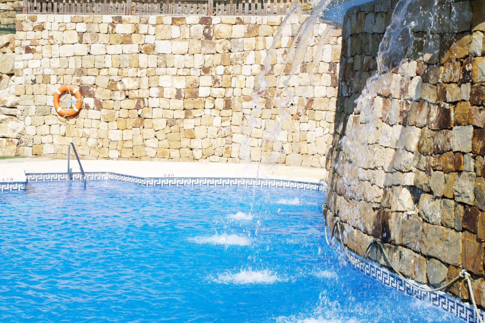 Resale - Apartment - Penthouse - Marbella - La Mairena