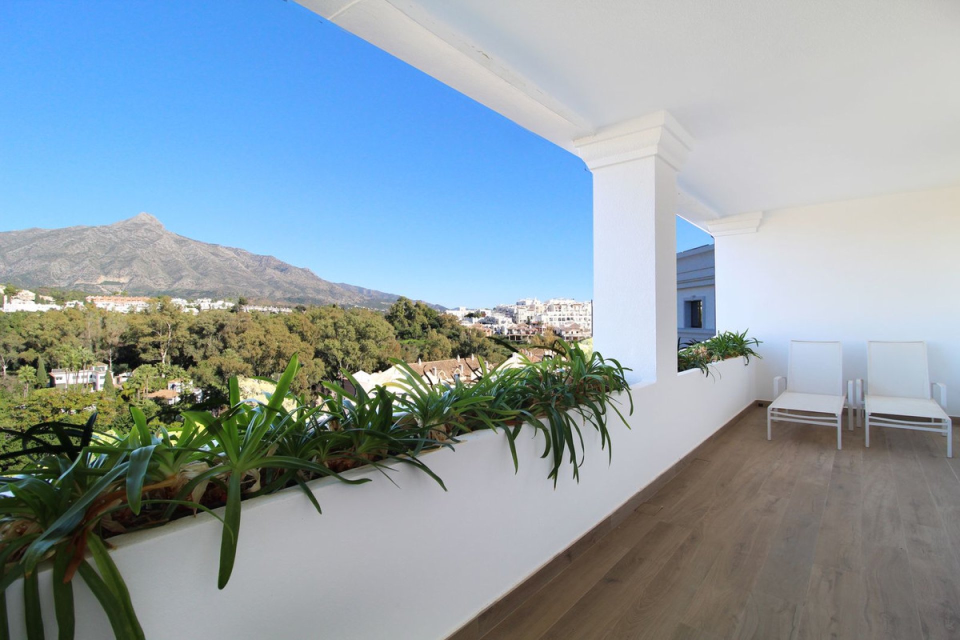 Resale - Apartment - Penthouse - Marbella - Las Brisas