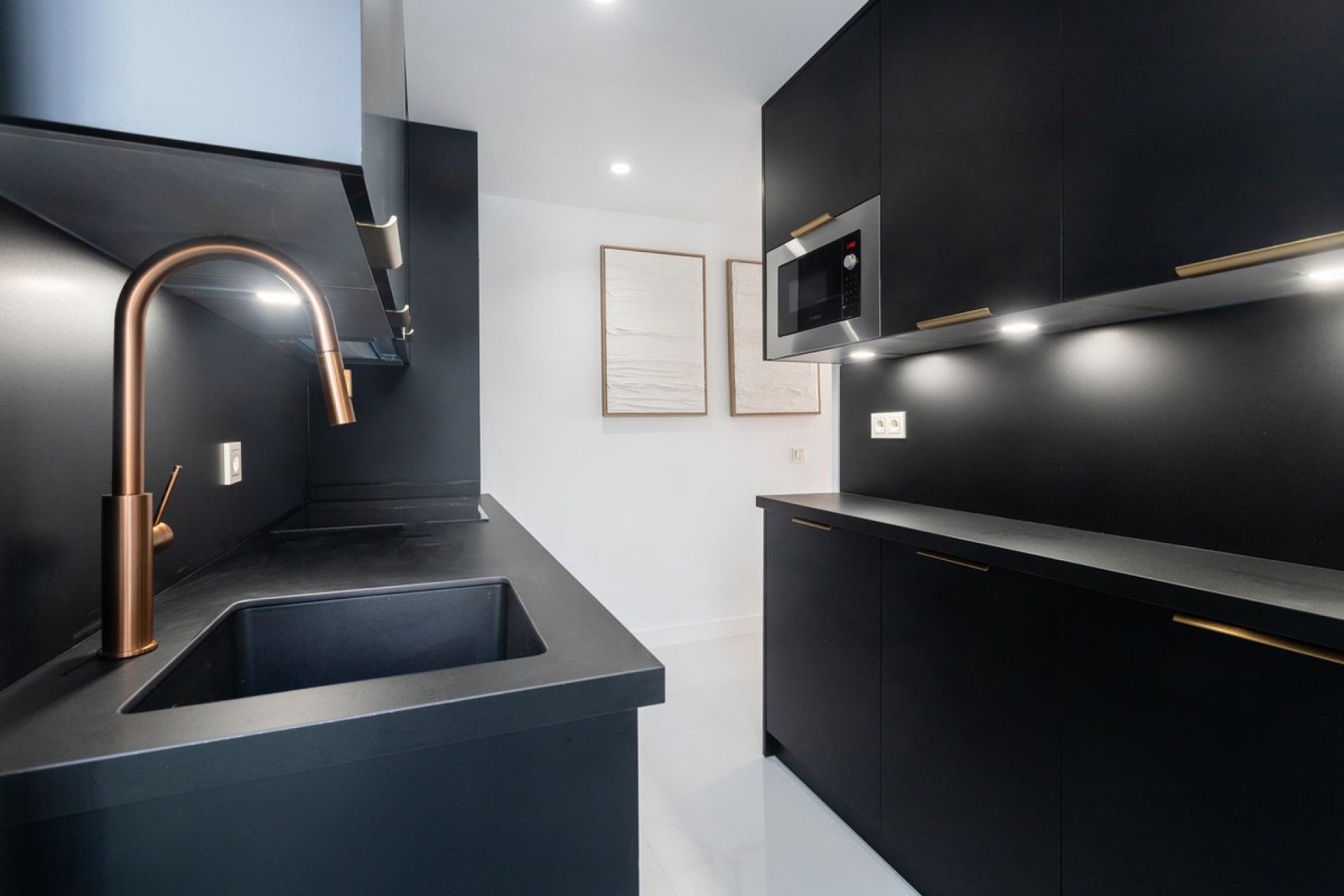 Resale - Apartment - Penthouse - Marbella - Marbella Centro