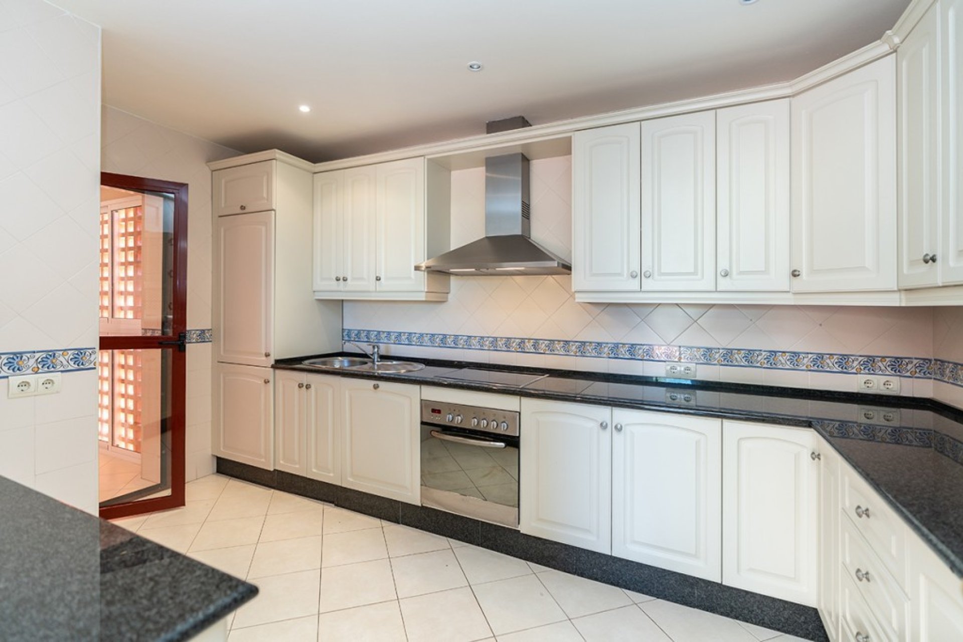 Resale - Apartment - Penthouse - Marbella - Marbella Centro