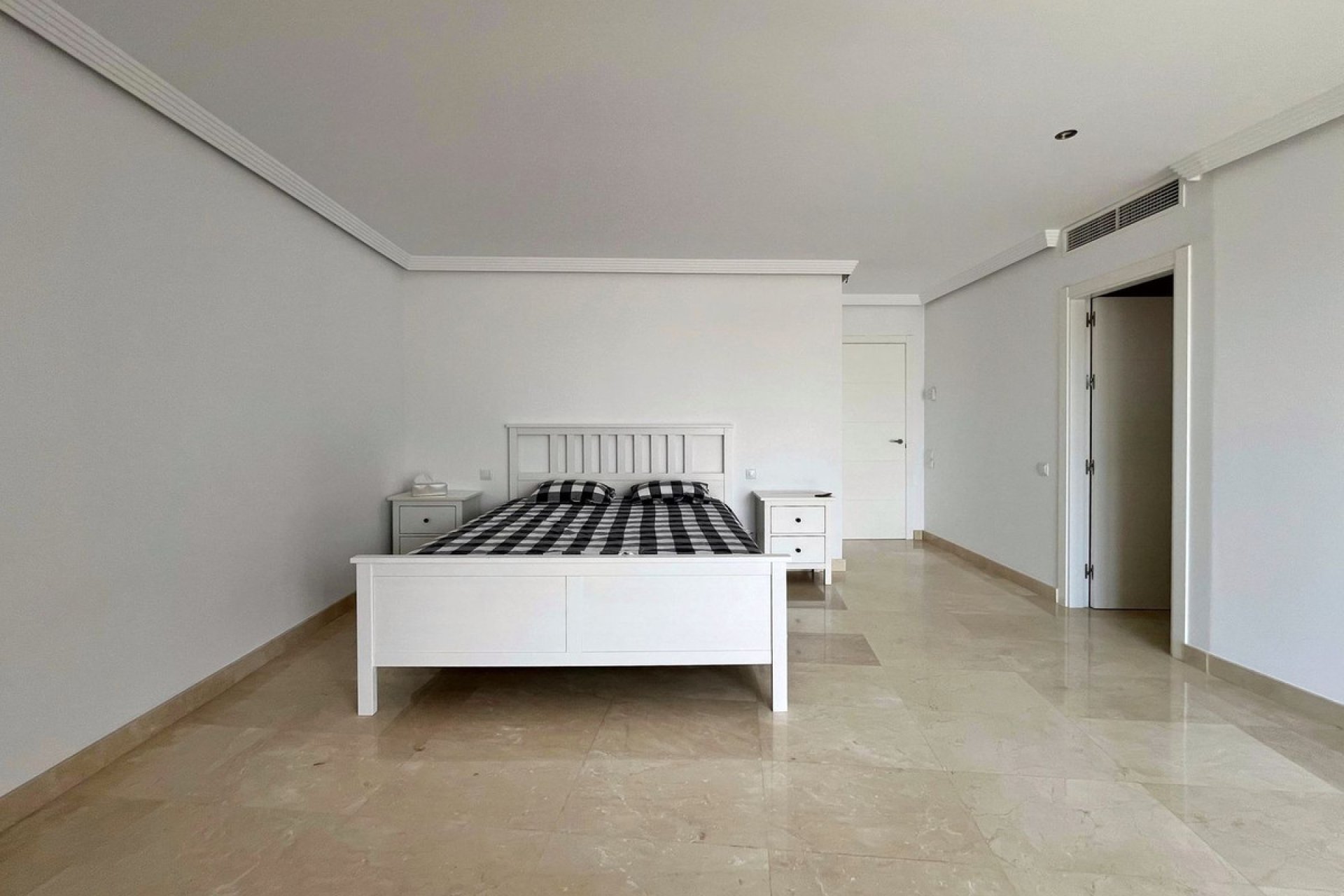 Resale - Apartment - Penthouse - Marbella - Marbella Centro