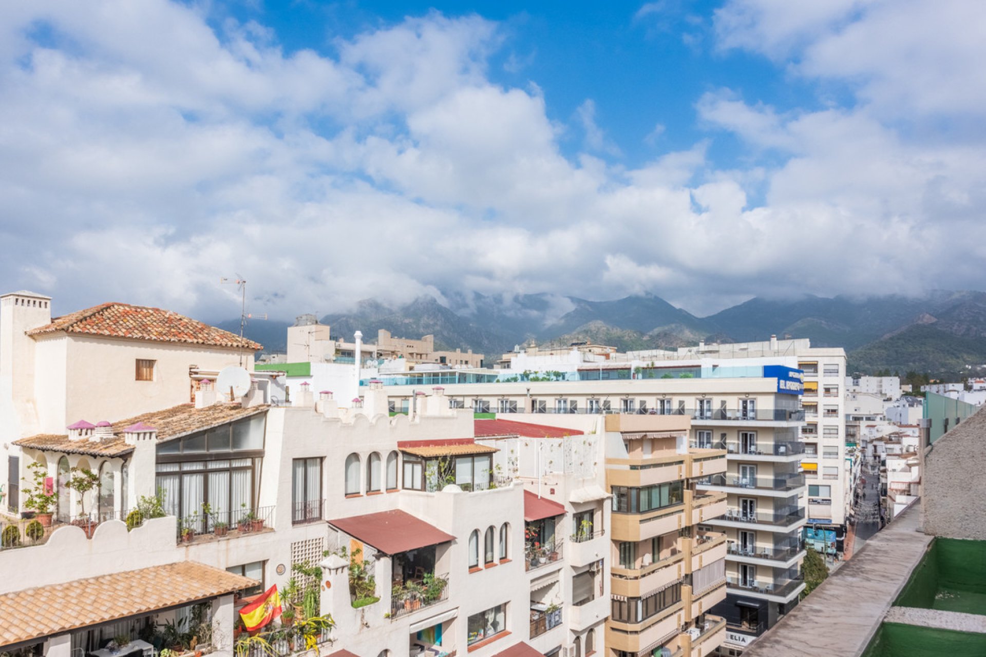 Resale - Apartment - Penthouse - Marbella - Marbella Centro