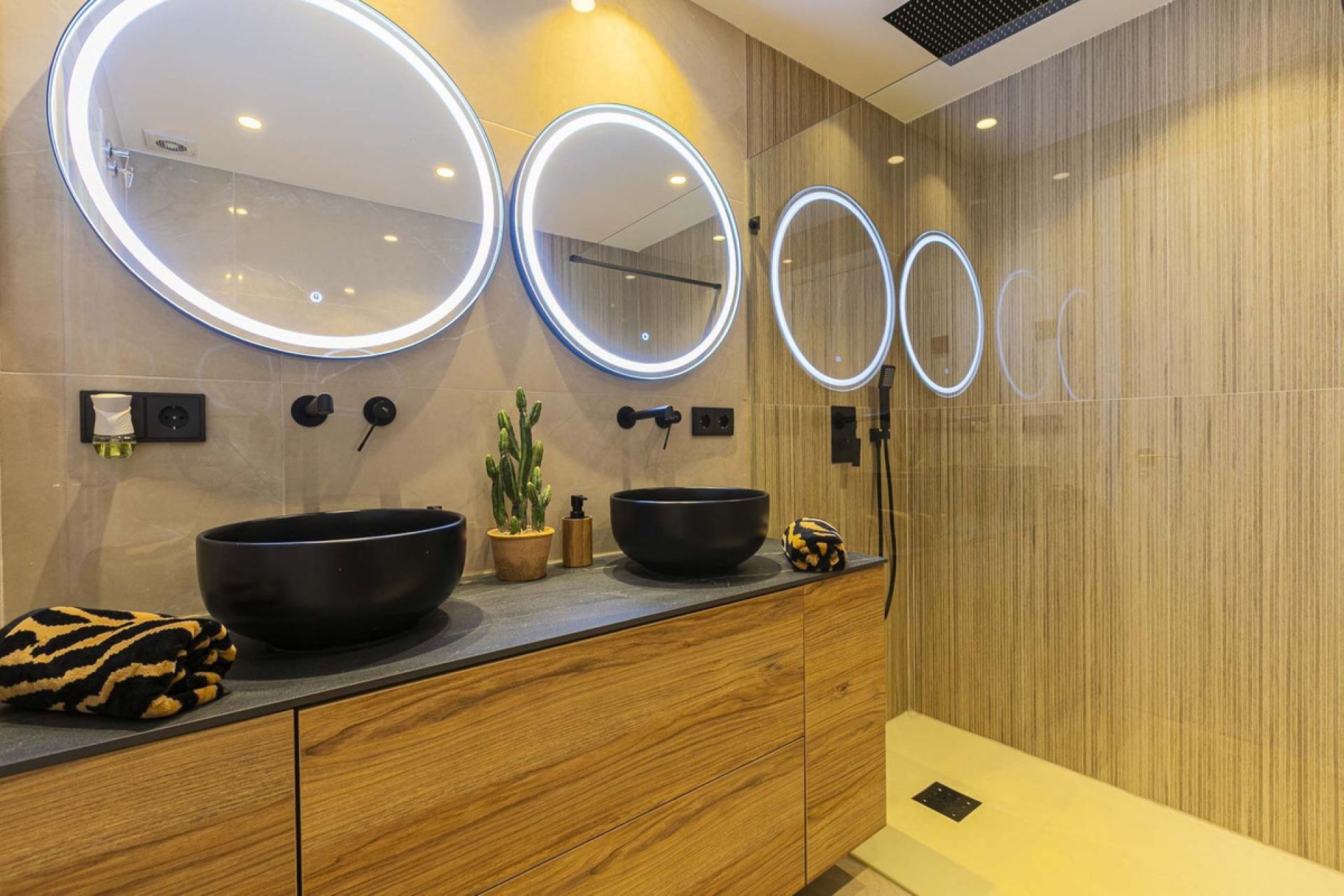 Resale - Apartment - Penthouse - Marbella - Marbella Centro