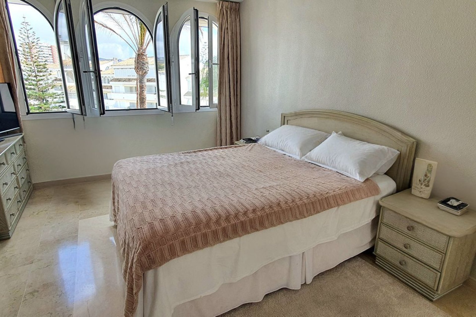 Resale - Apartment - Penthouse - Marbella - Marbesa