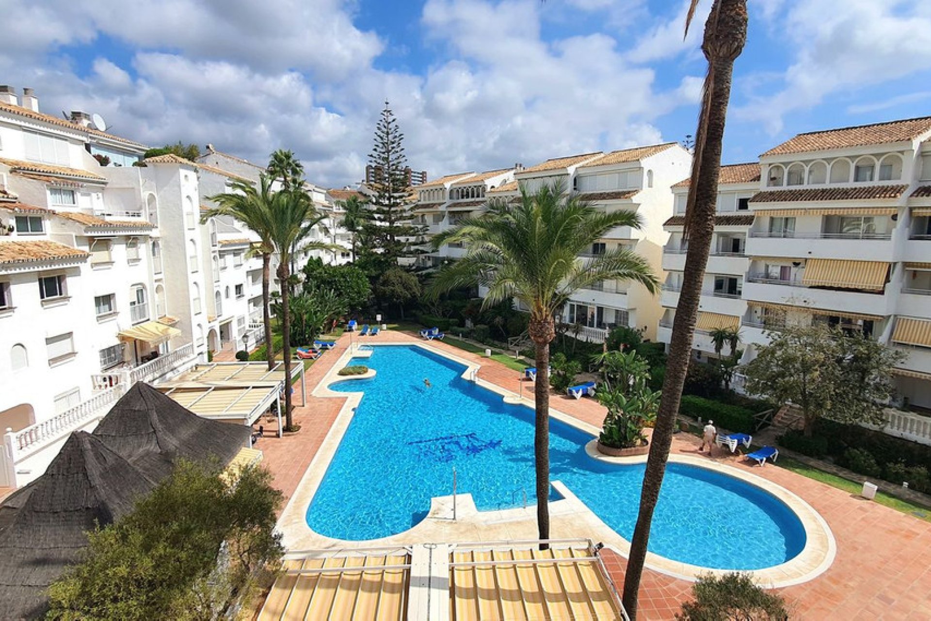 Resale - Apartment - Penthouse - Marbella - Marbesa
