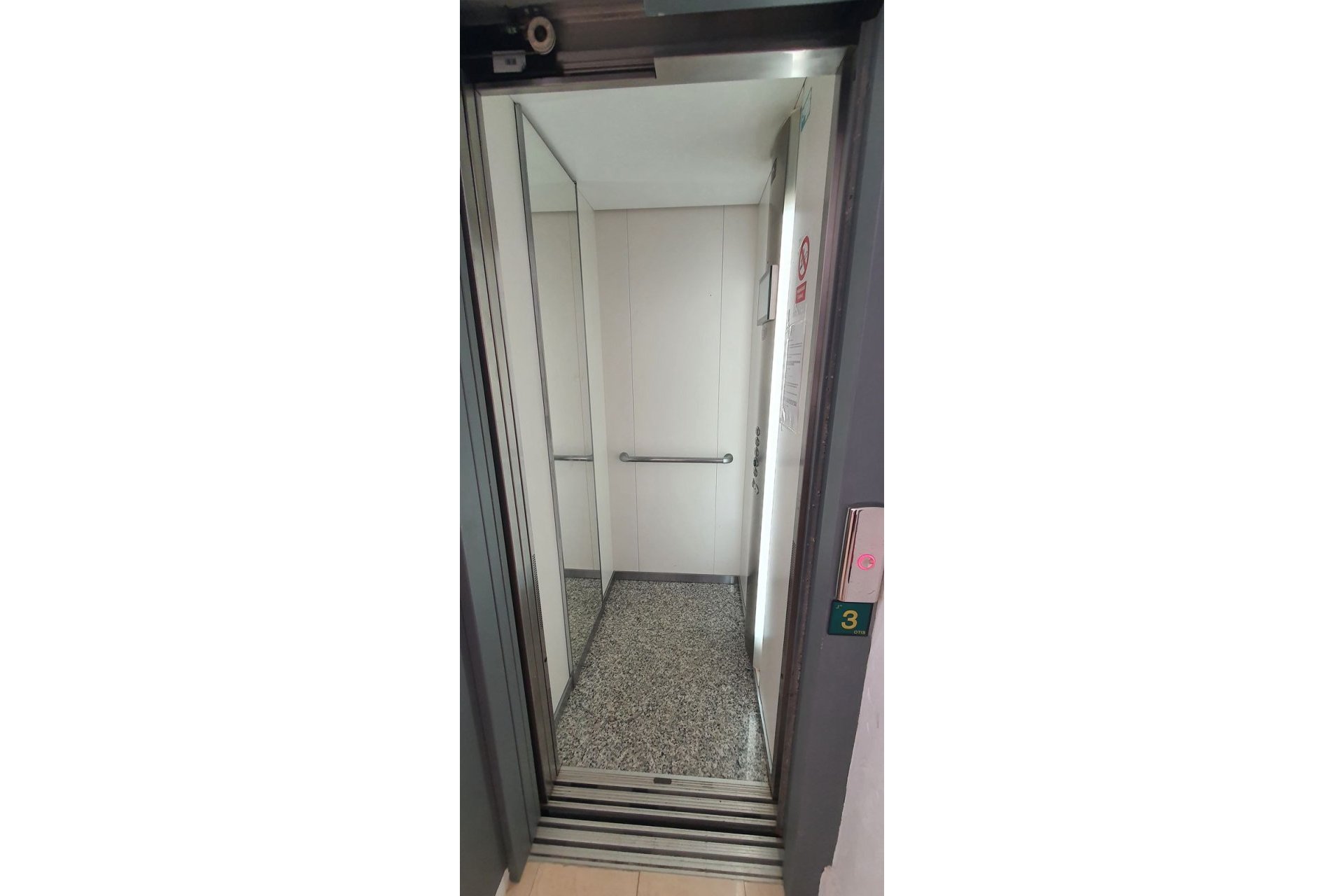 Resale - Apartment - Penthouse - Marbella - Marbesa