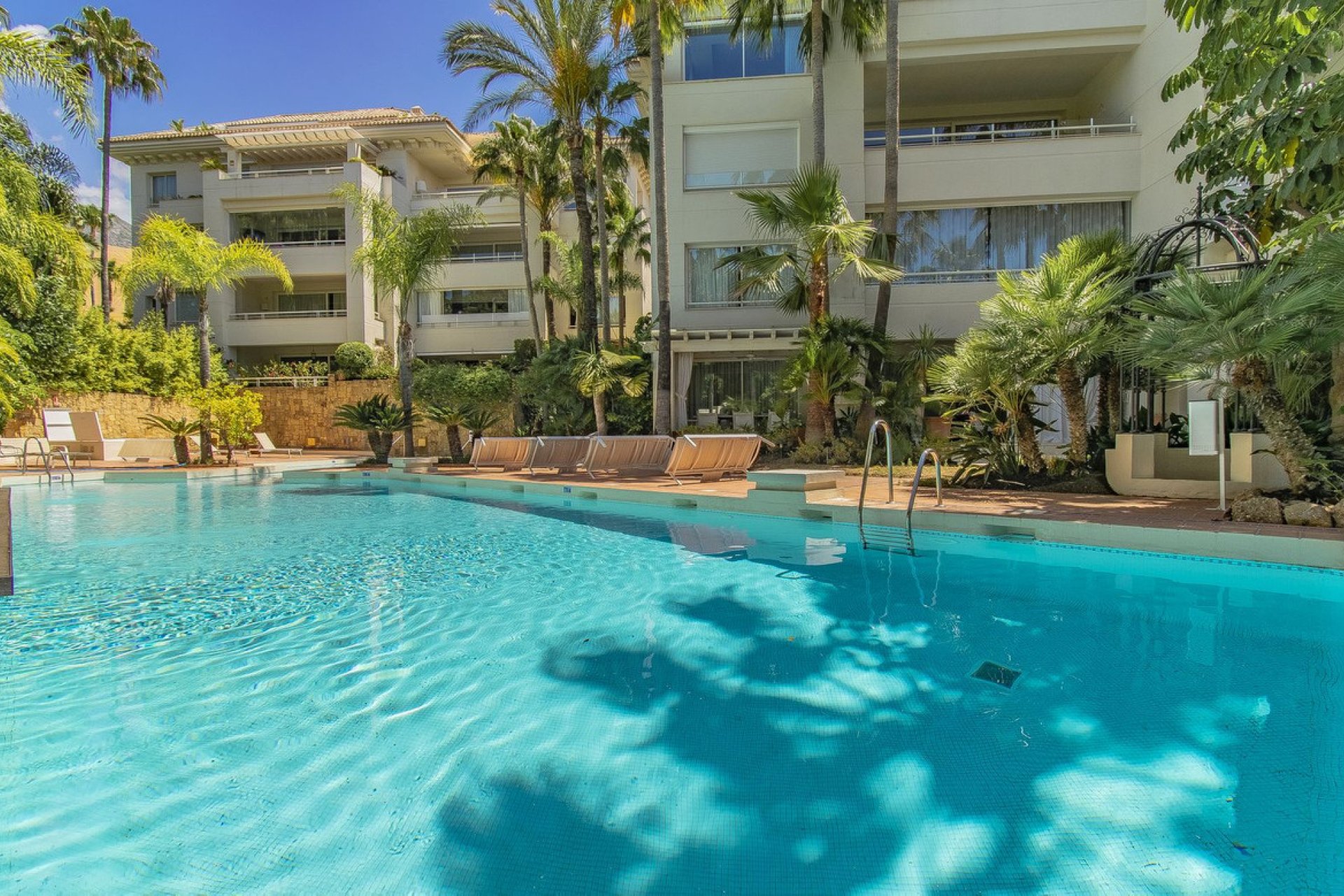 Resale - Apartment - Penthouse - Marbella - Nagüeles