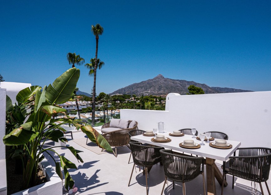 Resale - Apartment - Penthouse - Marbella - Nueva Andalucia