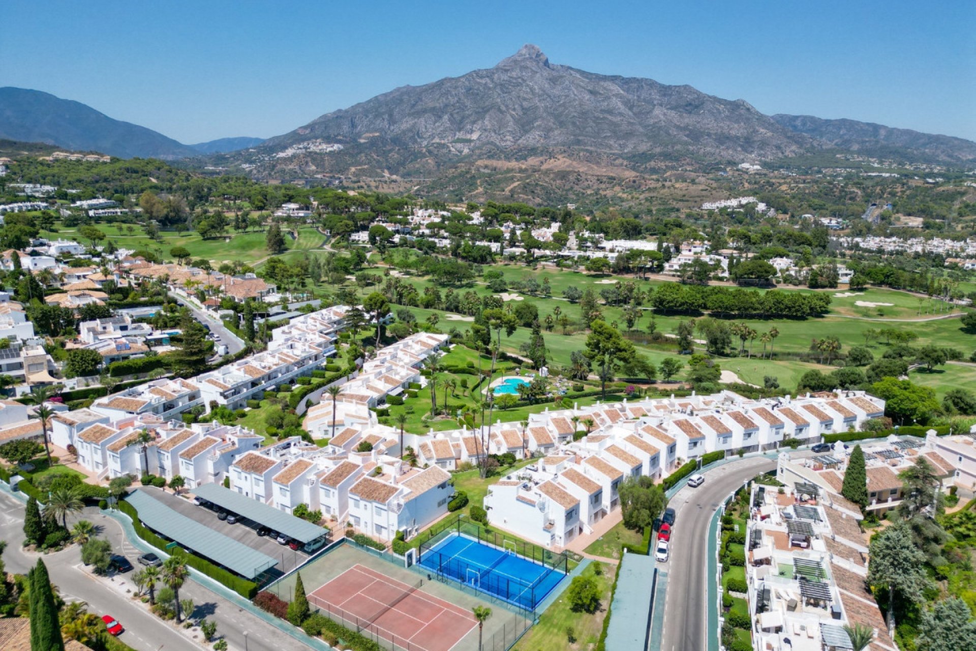 Resale - Apartment - Penthouse - Marbella - Nueva Andalucia