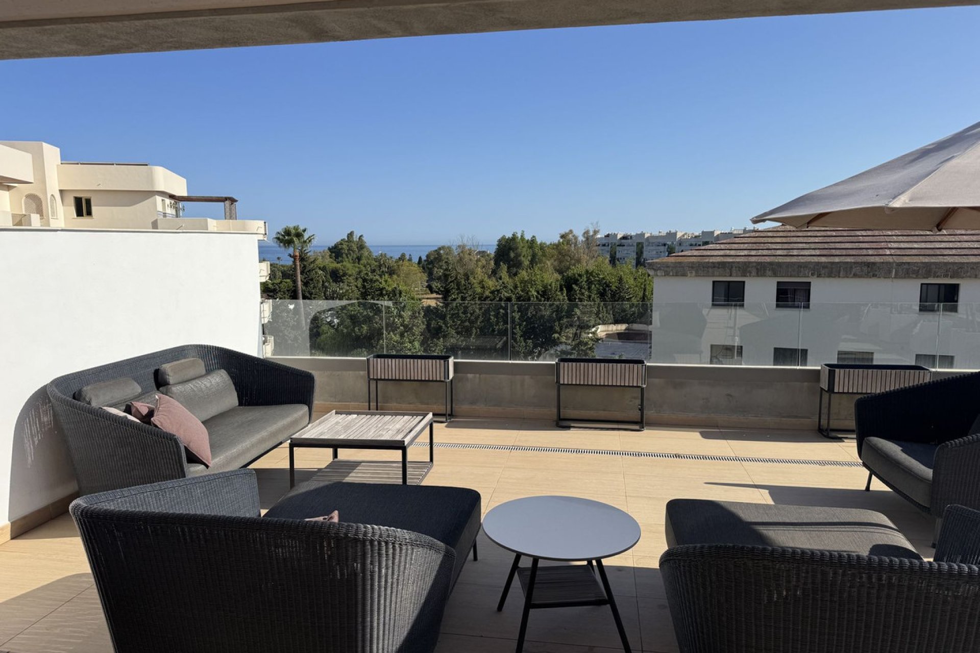 Resale - Apartment - Penthouse - Marbella - Nueva Andalucia