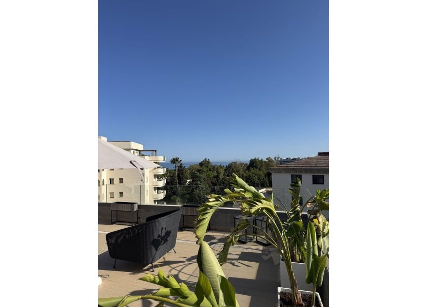 Resale - Apartment - Penthouse - Marbella - Nueva Andalucia
